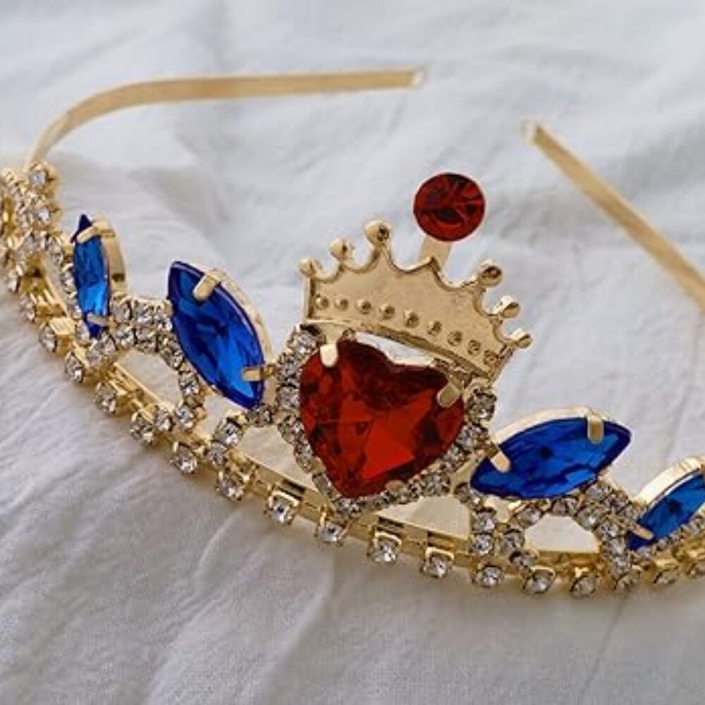 vie Red Heart Tiara and Necklace Descendant 4 Gold Crown